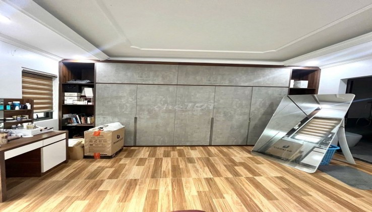 Cho thuê nhà ngõ ô tô Láng Hạ 33m2, 4 tầng, 4 ngủ, 18 Triệu